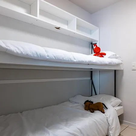 Apartment Alexandra 110 De Panne