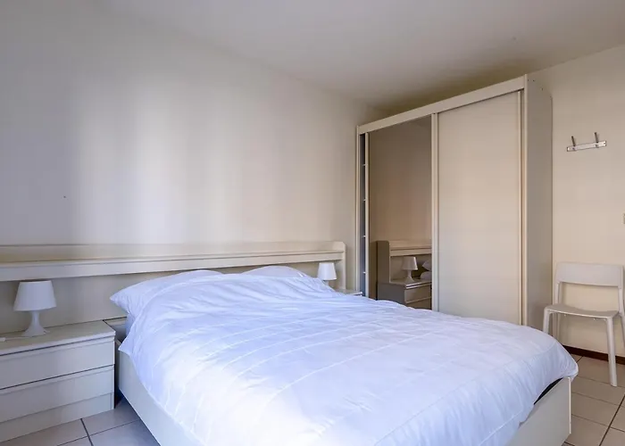 Alexandra 110 아파트